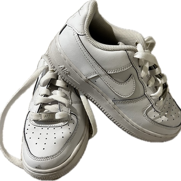 Girls white Nike AF 1 size 2Y - Picture 5 of 5